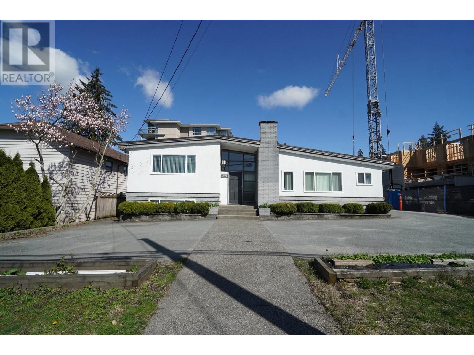 629 Smith Avenue, Coquitlam, British Columbia  V3J 2W5 - Photo 11 - R2767698