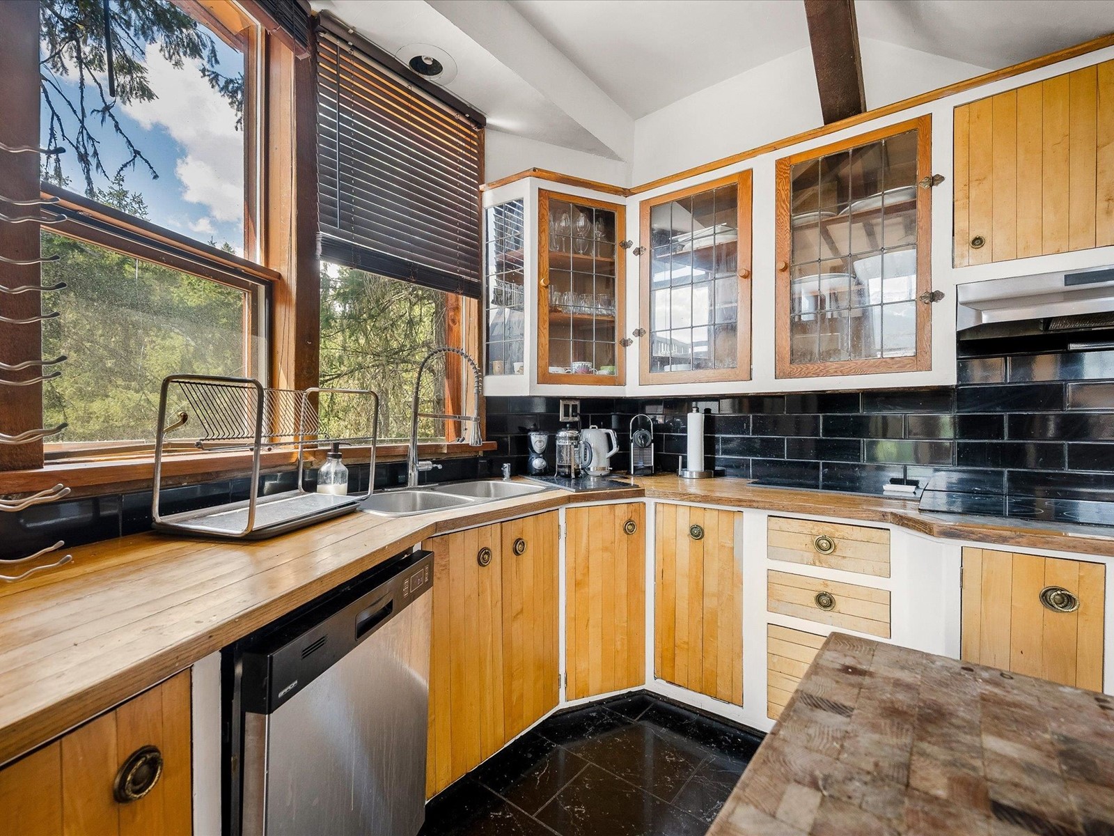 9407 Emerald Drive, Whistler, British Columbia  V8E 0G5 - Photo 7 - R2782680
