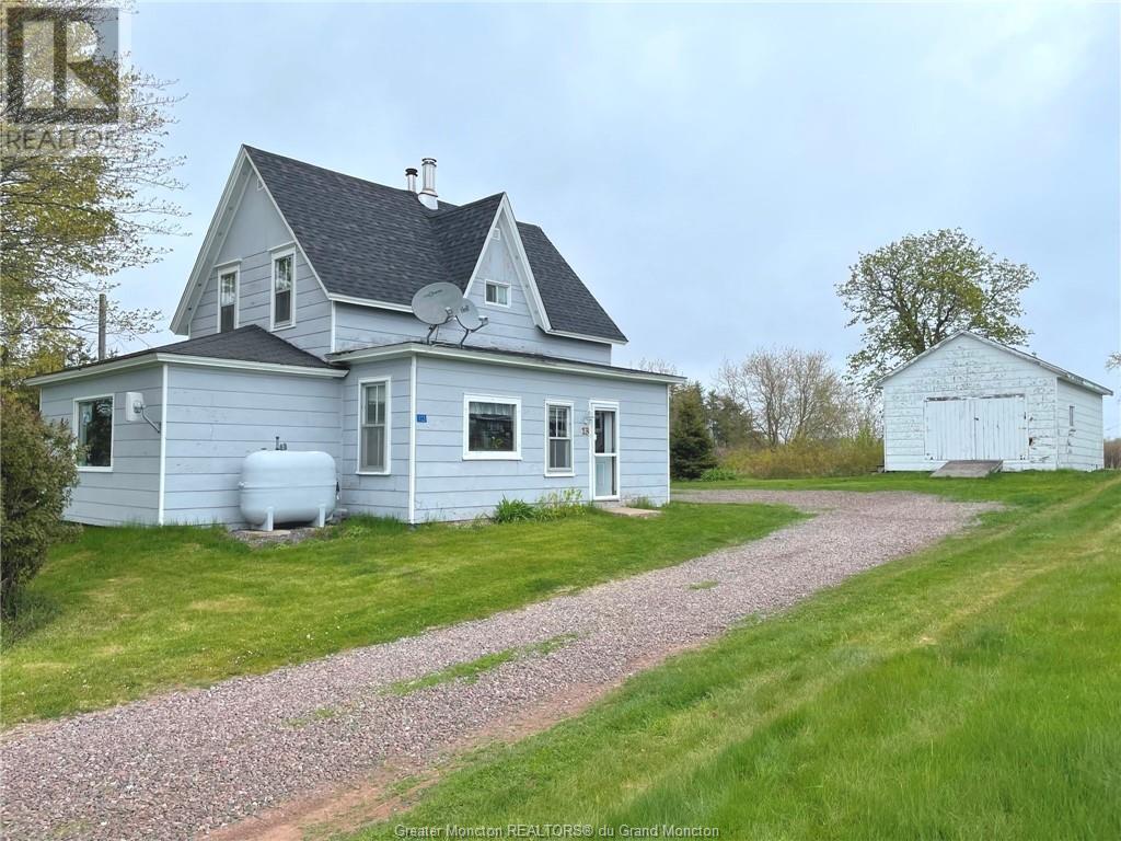 13 Mill St, Port Elgin, New Brunswick  E4M 2E5 - Photo 1 - M153046