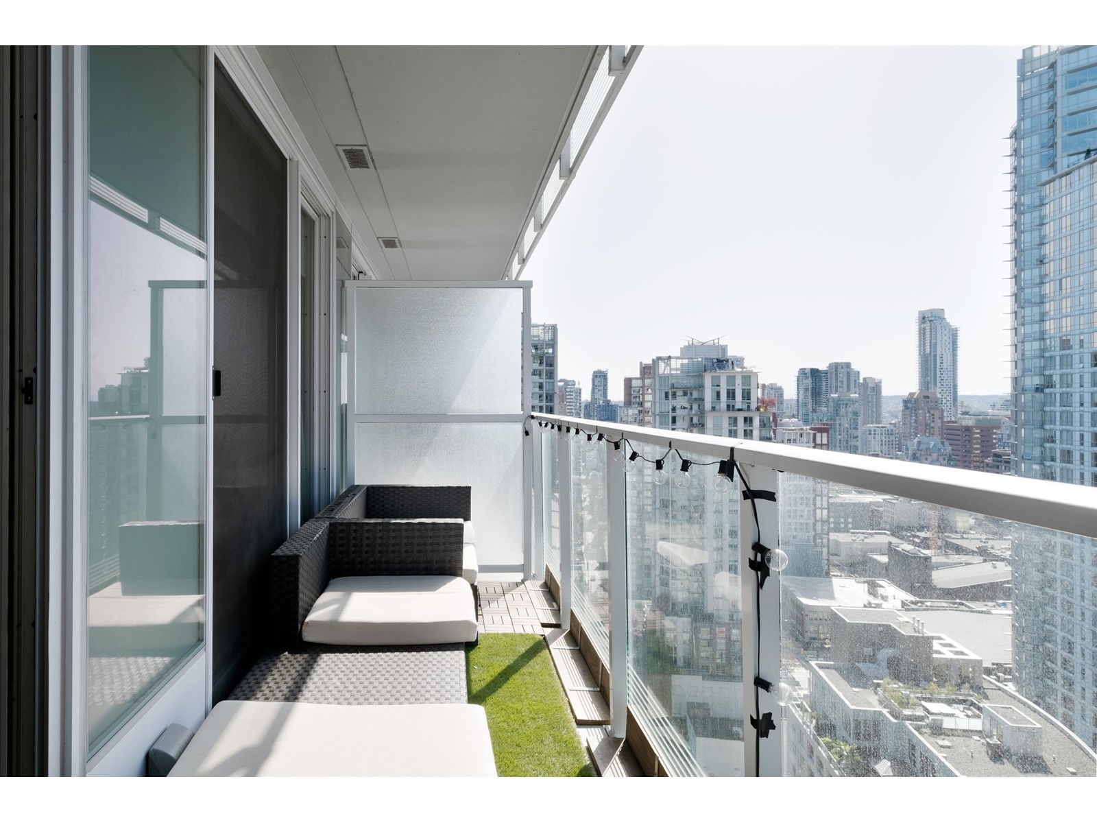 2905 777 Richards Street, Vancouver, British Columbia  V6B 0M6 - Photo 9 - R2783632