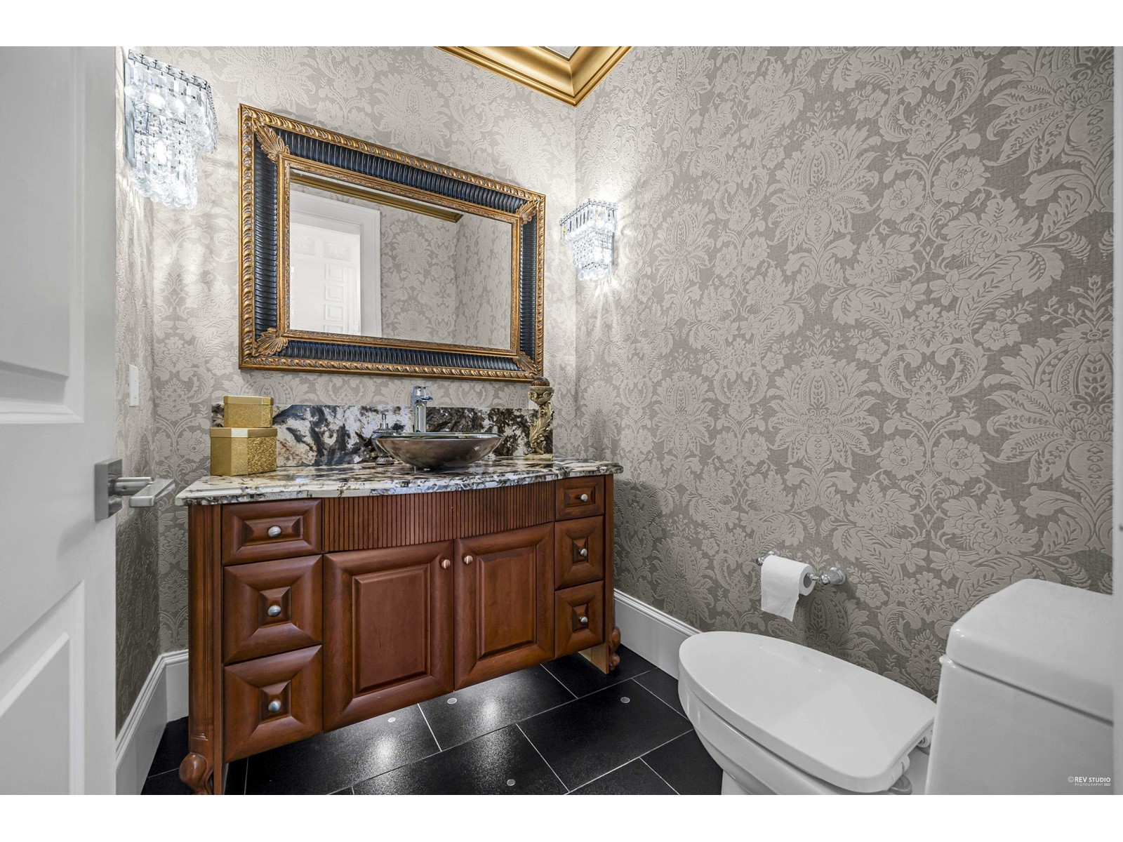 3680 Tinmore Place, Richmond, British Columbia  V7C 1R2 - Photo 11 - R2783644