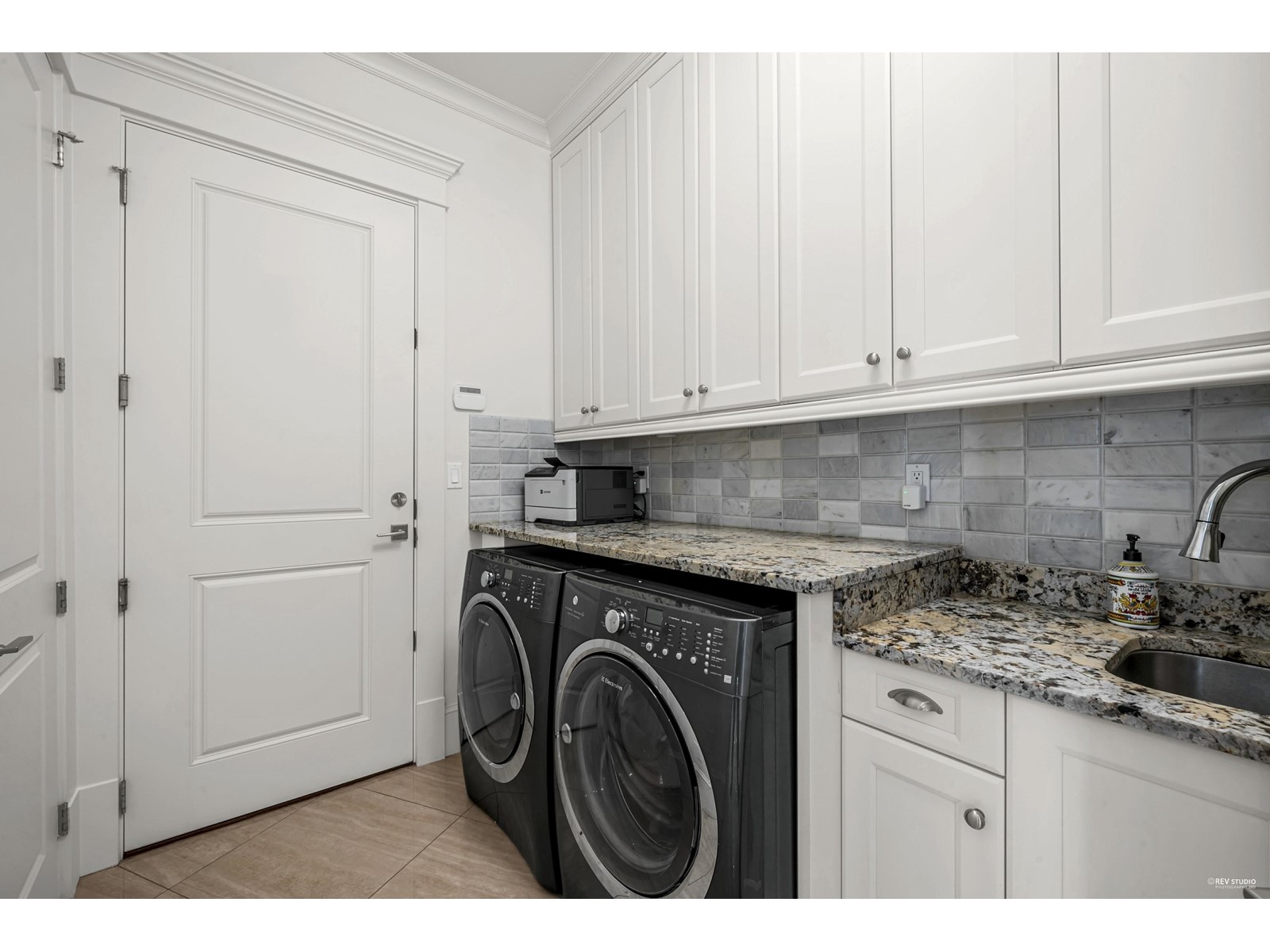 3680 Tinmore Place, Richmond, British Columbia  V7C 1R2 - Photo 26 - R2783644