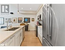 22 EMERSON Mews