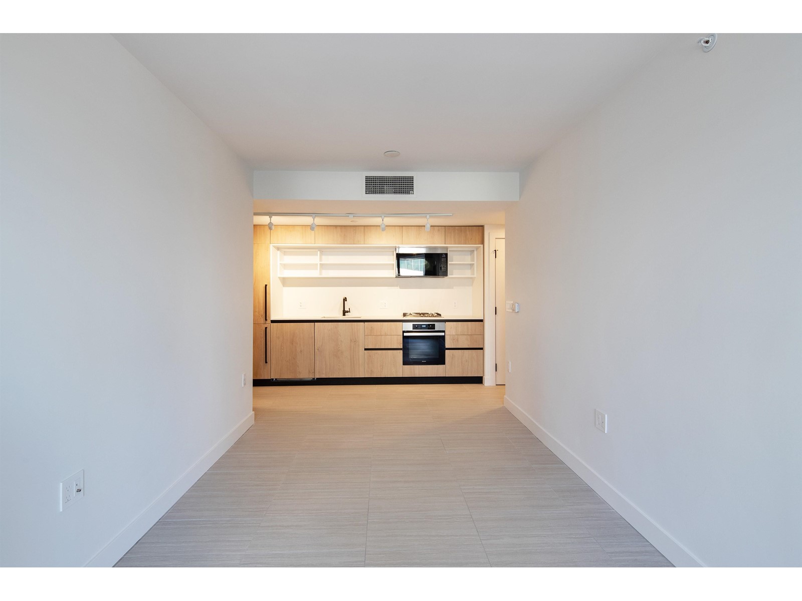 211 5058 Joyce Street, Vancouver, British Columbia  V5R 4G6 - Photo 5 - R2783770