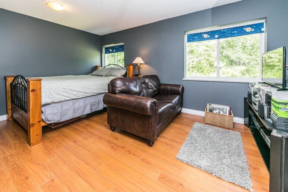 23215 141 Avenue, Maple Ridge, British Columbia  V4R 2R4 - Photo 19 - R2783743