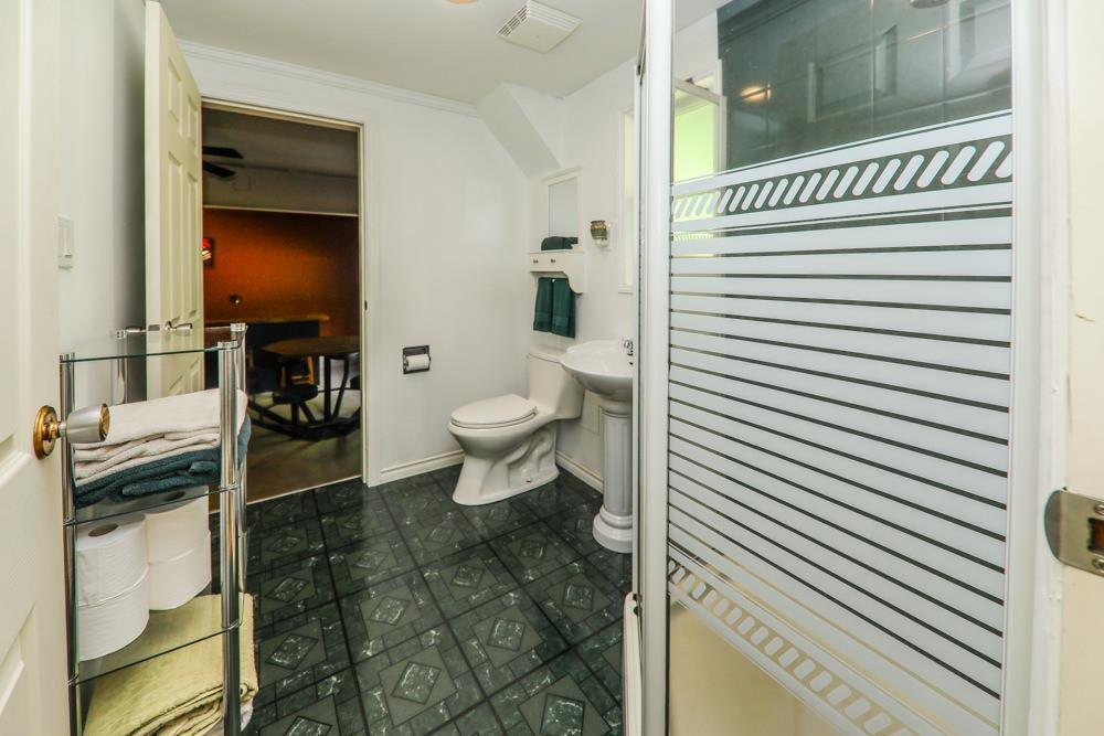 23215 141 Avenue, Maple Ridge, British Columbia  V4R 2R4 - Photo 24 - R2783743