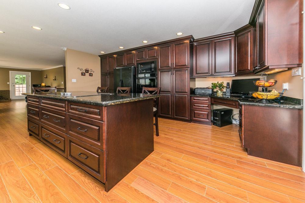 23215 141 Avenue, Maple Ridge, British Columbia  V4R 2R4 - Photo 7 - R2783743