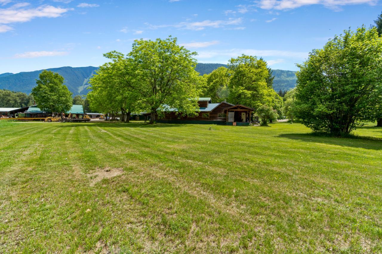 209 Lardeau River Rd, Lardeau, British Columbia  V0G 1N0 - Photo 7 - 2471146