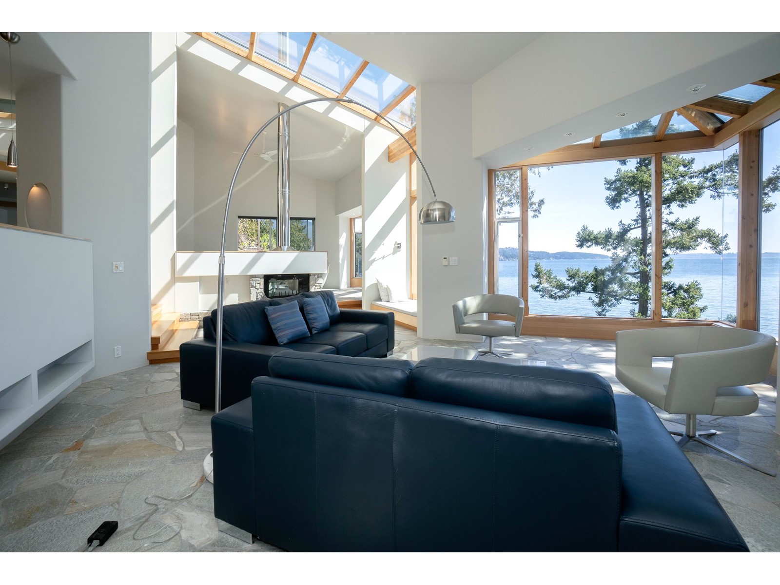 295 Robert Road, Bowen Island, British Columbia  V0N 1G1 - Photo 12 - R2783054