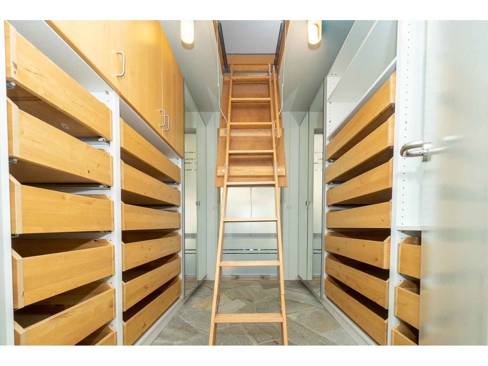 295 Robert Road, Bowen Island, British Columbia  V0N 1G1 - Photo 24 - R2783054
