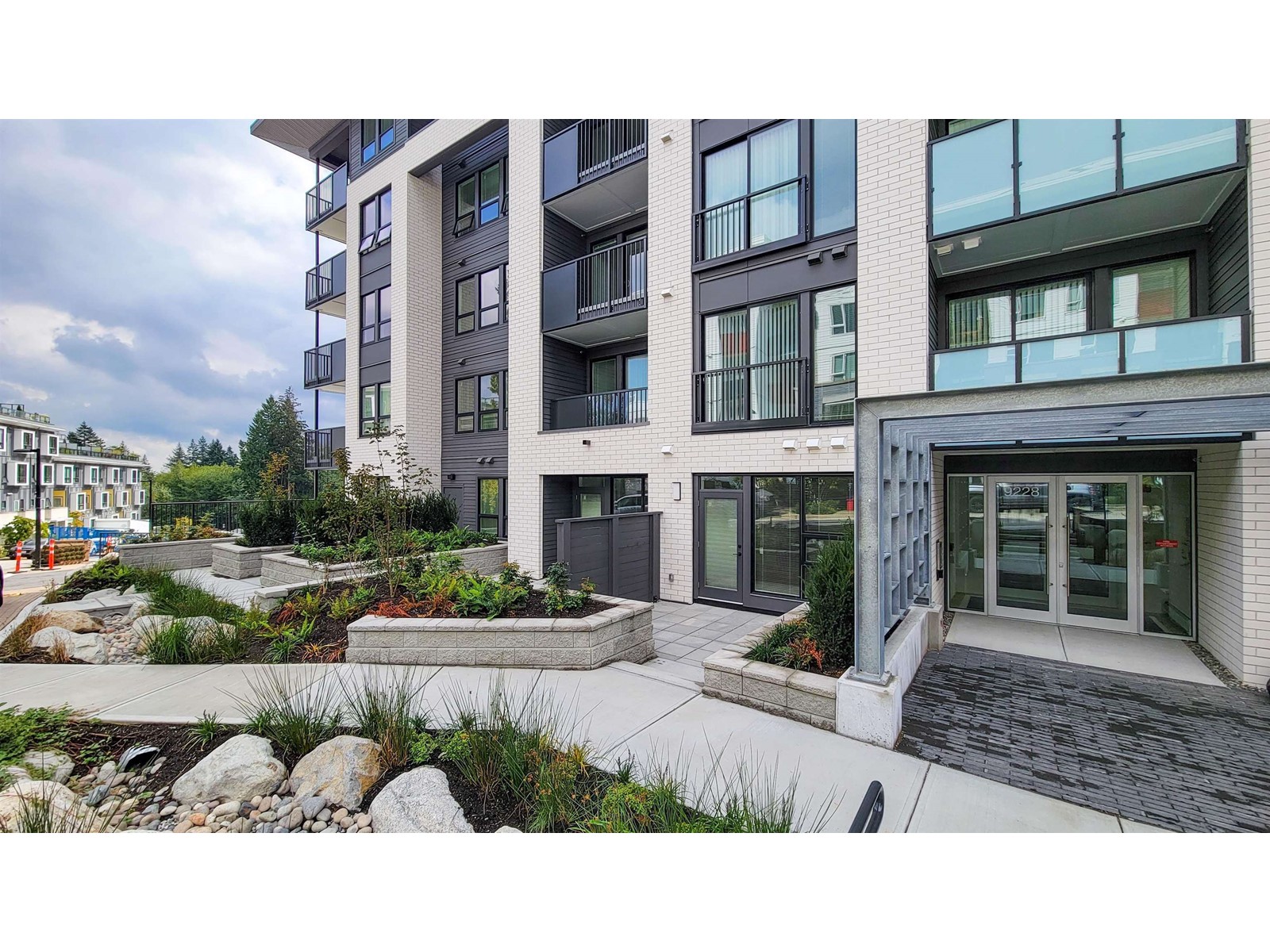 209 9228 SLOPES MEWS, burnaby, British Columbia