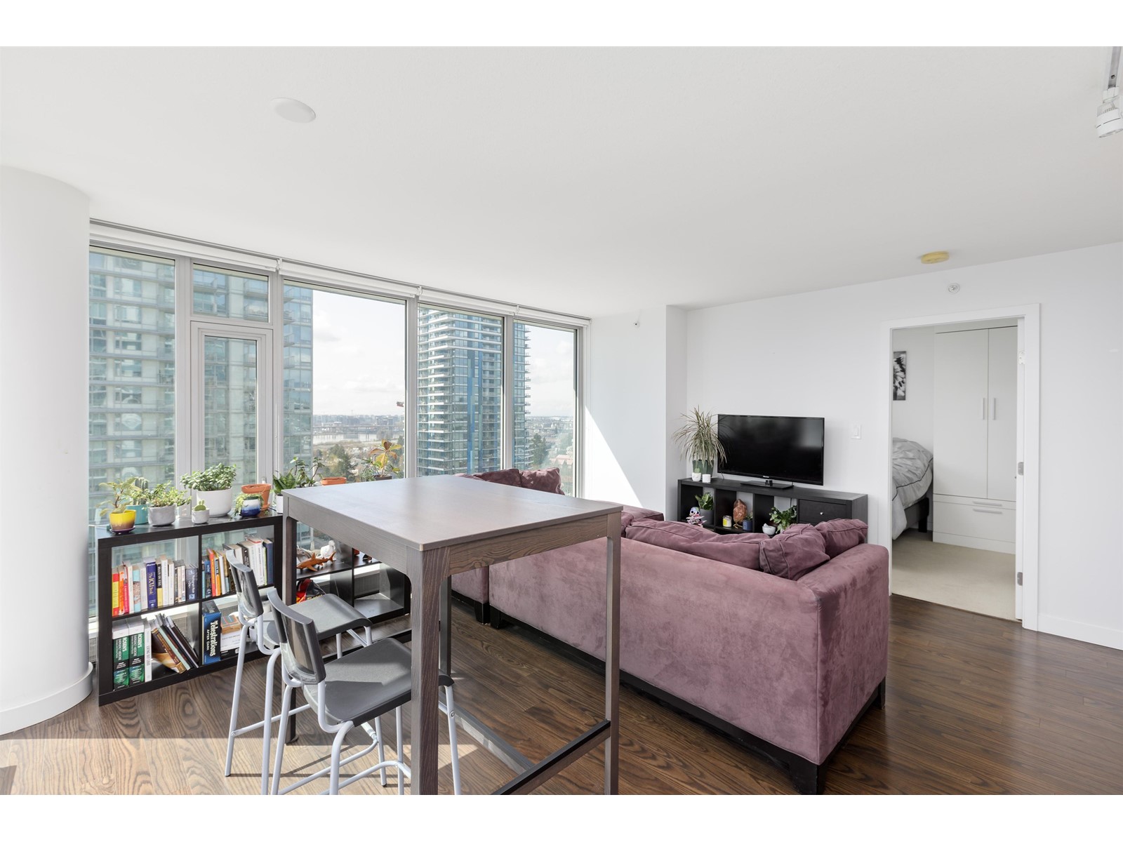 1706 8031 Nunavut Lane, Vancouver, British Columbia  V5X 0C9 - Photo 3 - R2783235