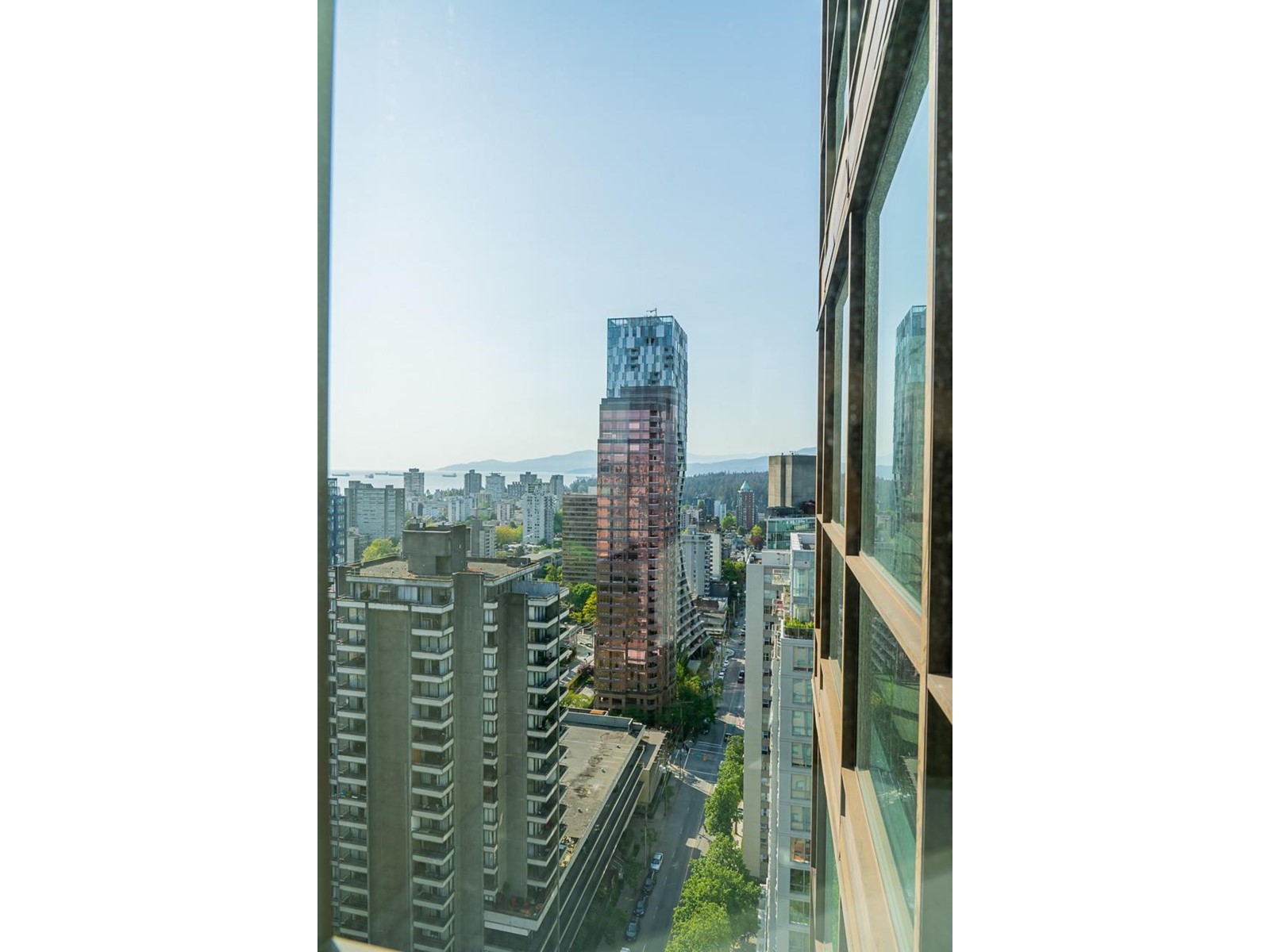 2702 1367 Alberni Street, Vancouver, British Columbia  V6E 4R9 - Photo 24 - R2777345