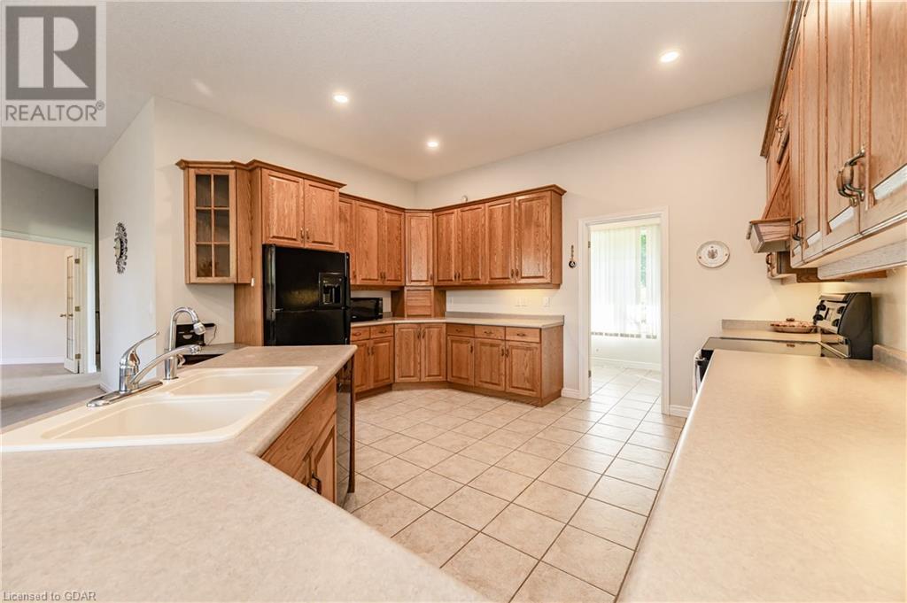 23 Fox Run Drive, Puslinch, Ontario  N1H 6H9 - Photo 17 - 40429823