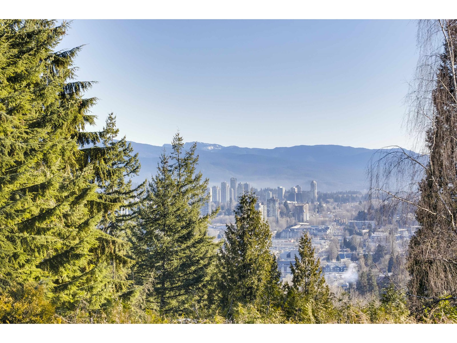 1036 Westmount Drive, Port Moody, British Columbia  V3H 1K9 - Photo 4 - R2784387