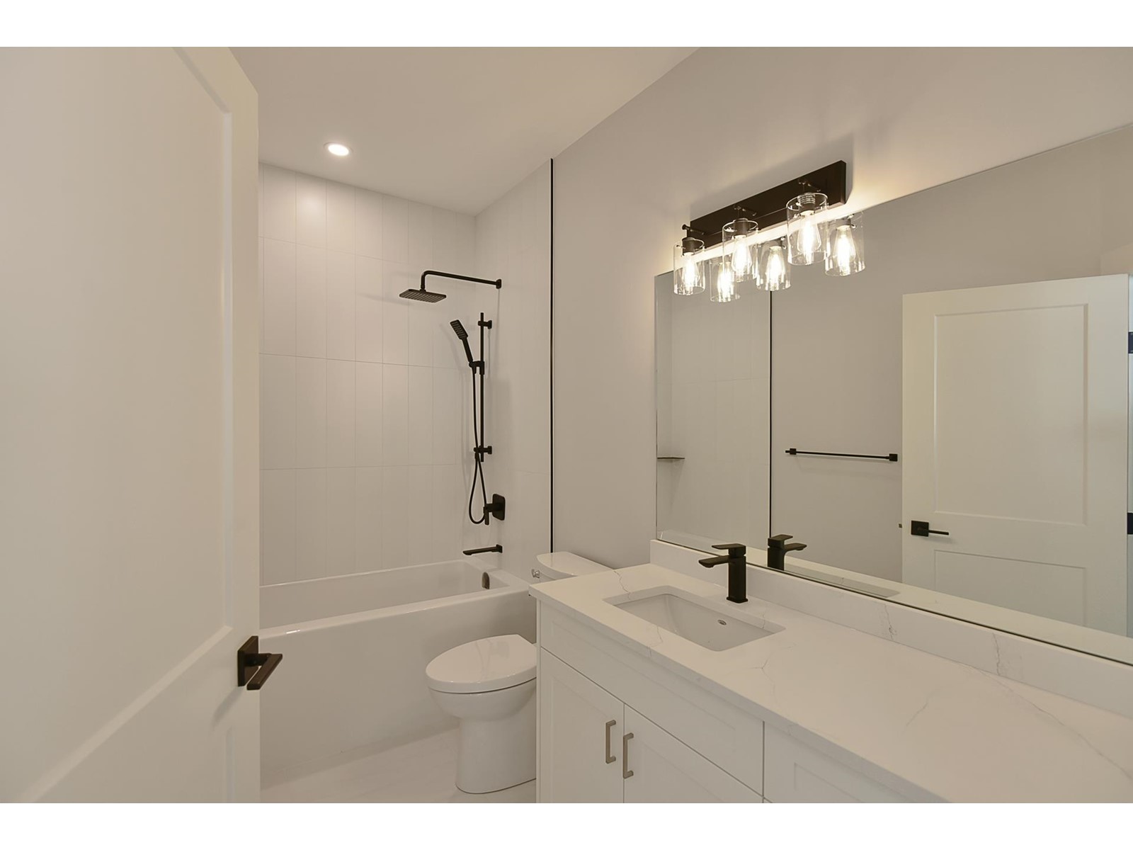 2392 Lower Road, Roberts Creek, British Columbia  V0N 2W6 - Photo 15 - R2784502