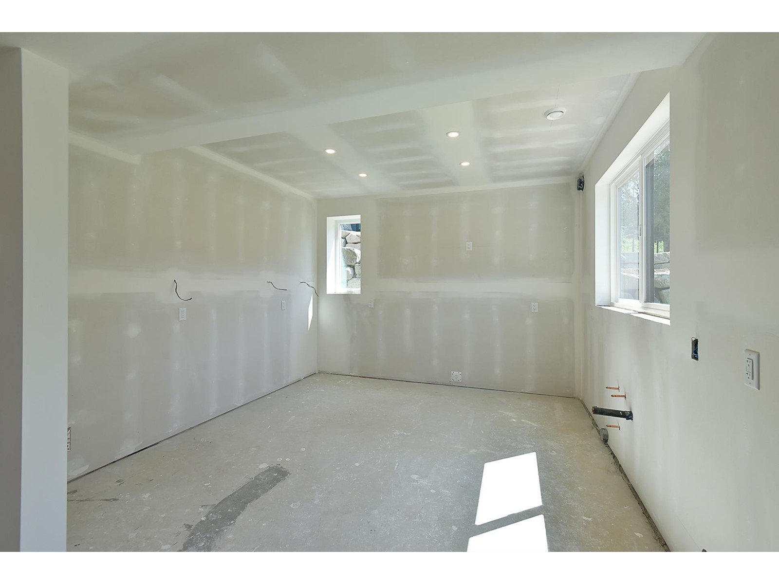 2392 Lower Road, Roberts Creek, British Columbia  V0N 2W6 - Photo 25 - R2784502