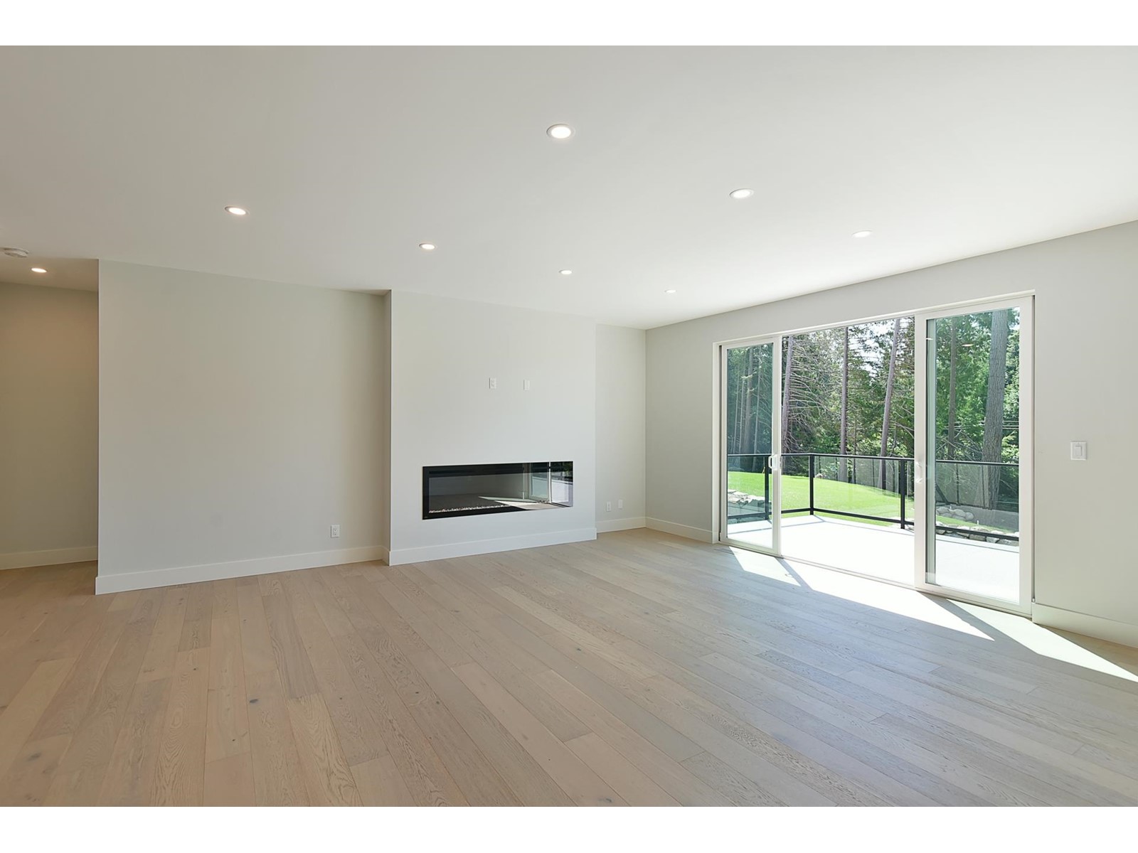 2392 Lower Road, Roberts Creek, British Columbia  V0N 2W6 - Photo 9 - R2784502