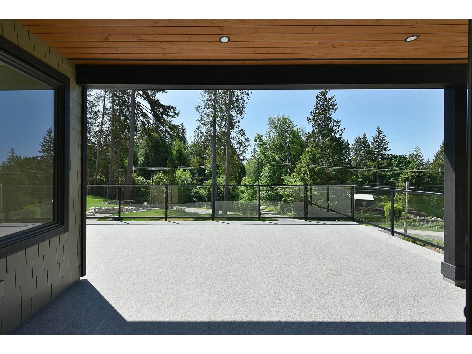 2392 Lower Road, Roberts Creek, British Columbia  V0N 2W6 - Photo 6 - R2784502