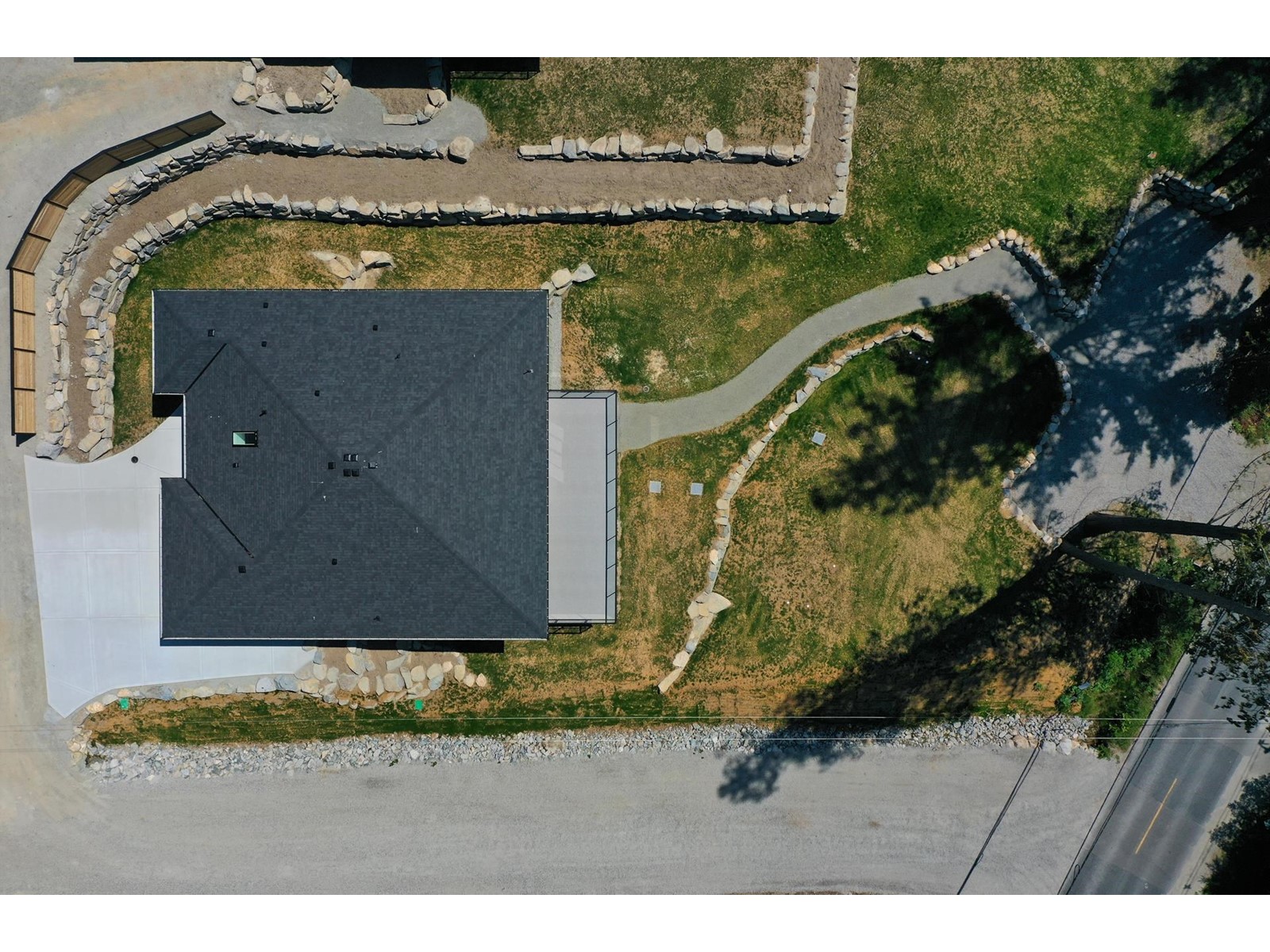 2392 Lower Road, Roberts Creek, British Columbia  V0N 2W6 - Photo 37 - R2784502