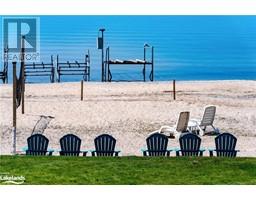 8 TINY BEACHES Road S