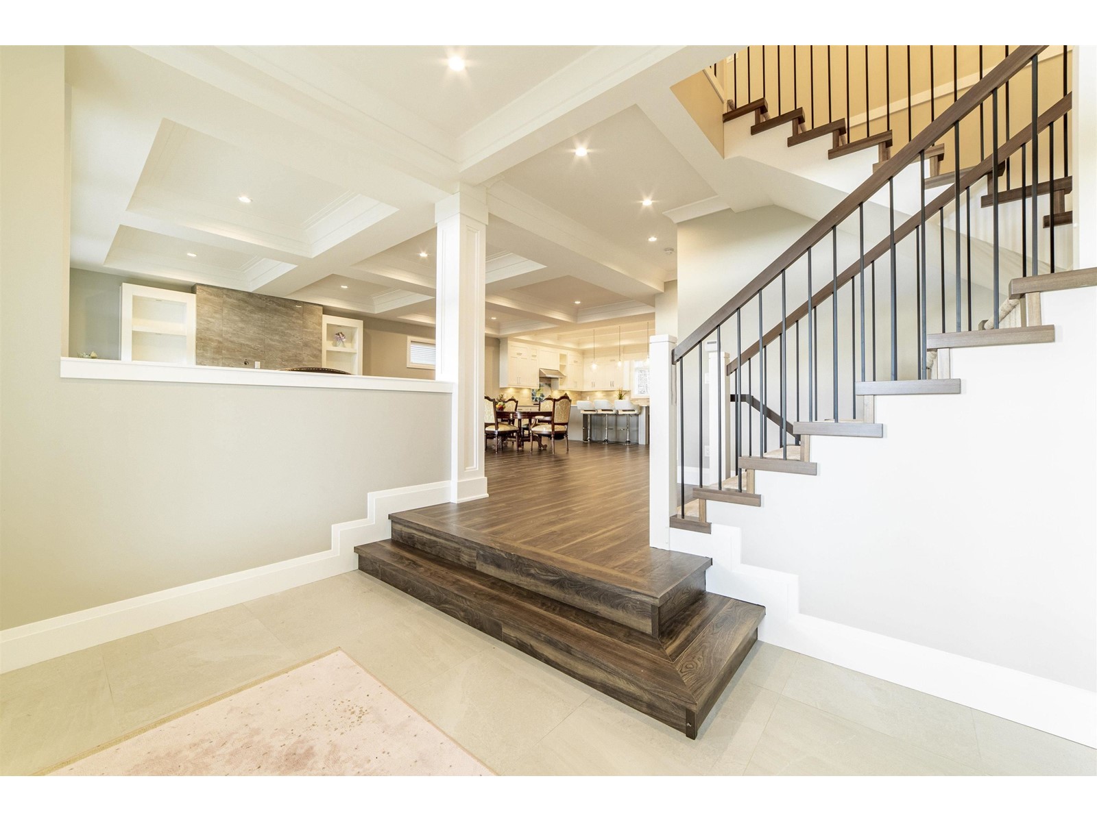 3517 Sheffield Avenue, Coquitlam, British Columbia  V3E 0K2 - Photo 2 - R2782513
