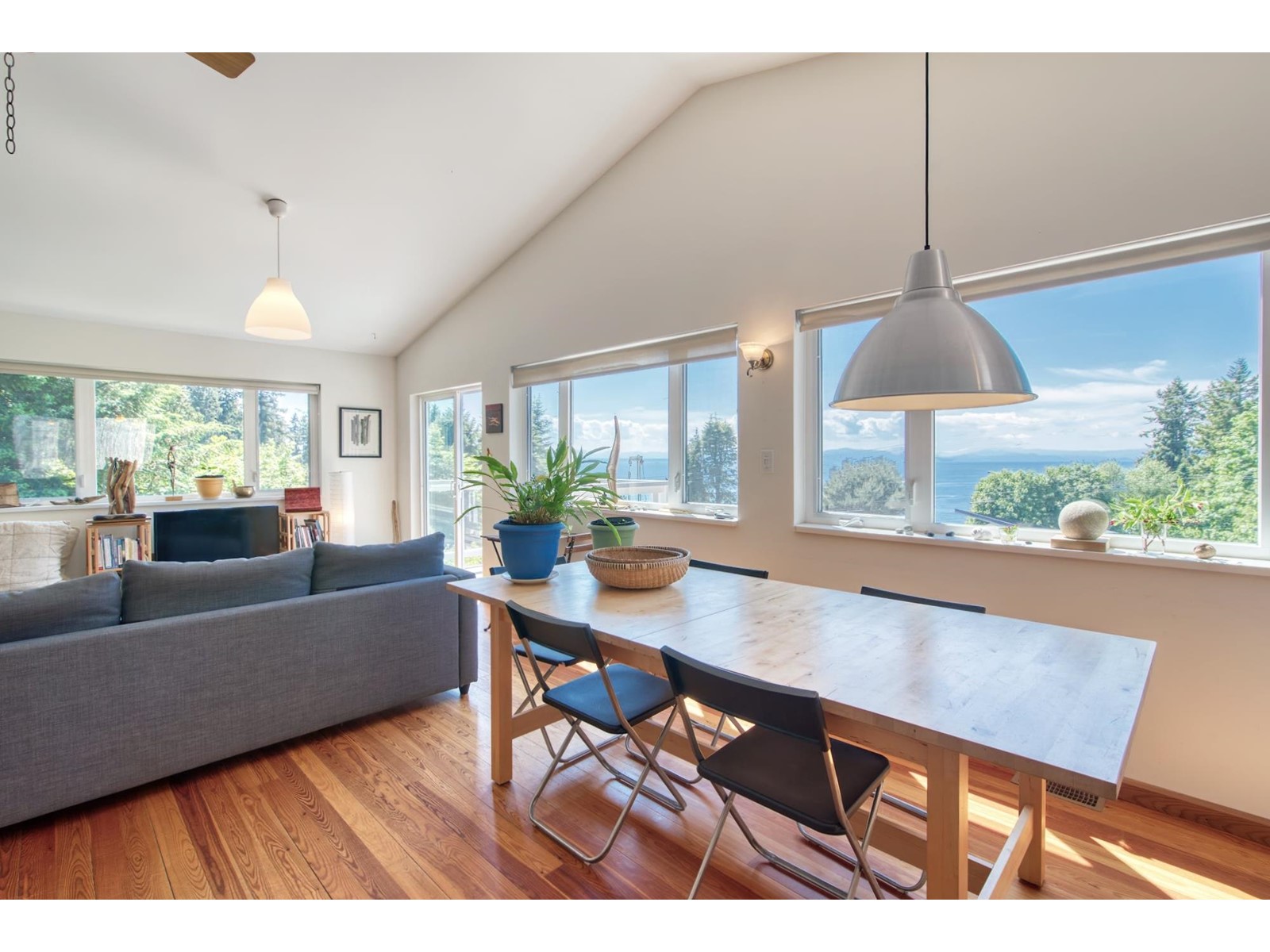 1664 Gower Point Road, Gibsons, British Columbia  V0N 1V5 - Photo 6 - R2784545