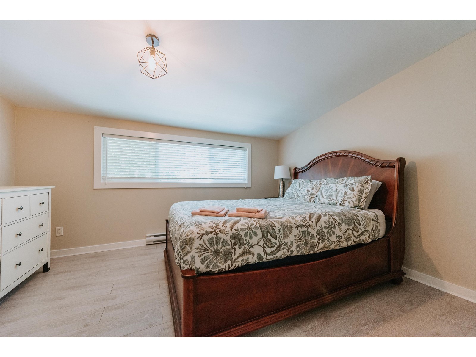 6708 Sunshine Coast Highway, Sechelt, British Columbia  V7Z 0N1 - Photo 14 - R2784557