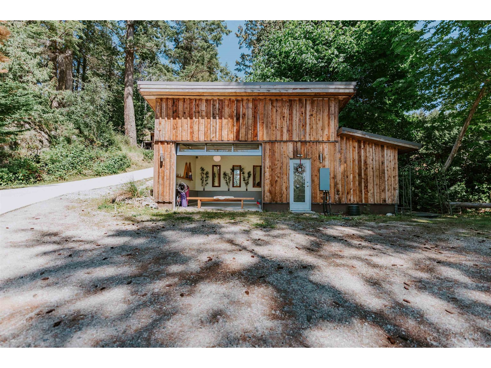 6708 Sunshine Coast Highway, Sechelt, British Columbia  V7Z 0N1 - Photo 19 - R2784557