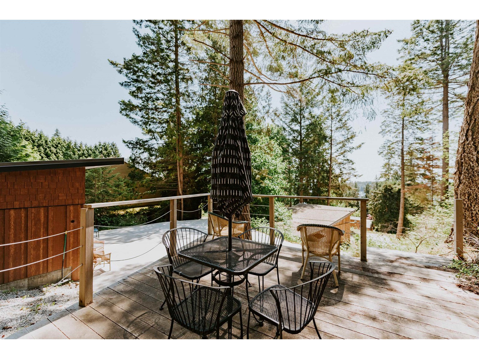 6708 Sunshine Coast Highway, Sechelt, British Columbia  V7Z 0N1 - Photo 33 - R2784557