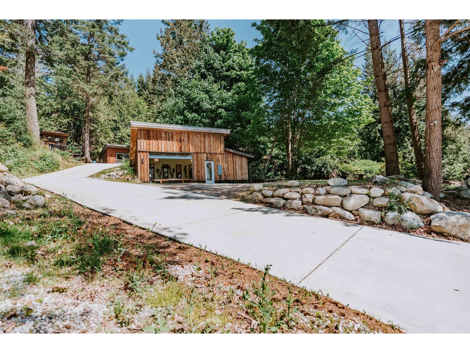 6708 Sunshine Coast Highway, Sechelt, British Columbia  V7Z 0N1 - Photo 37 - R2784557