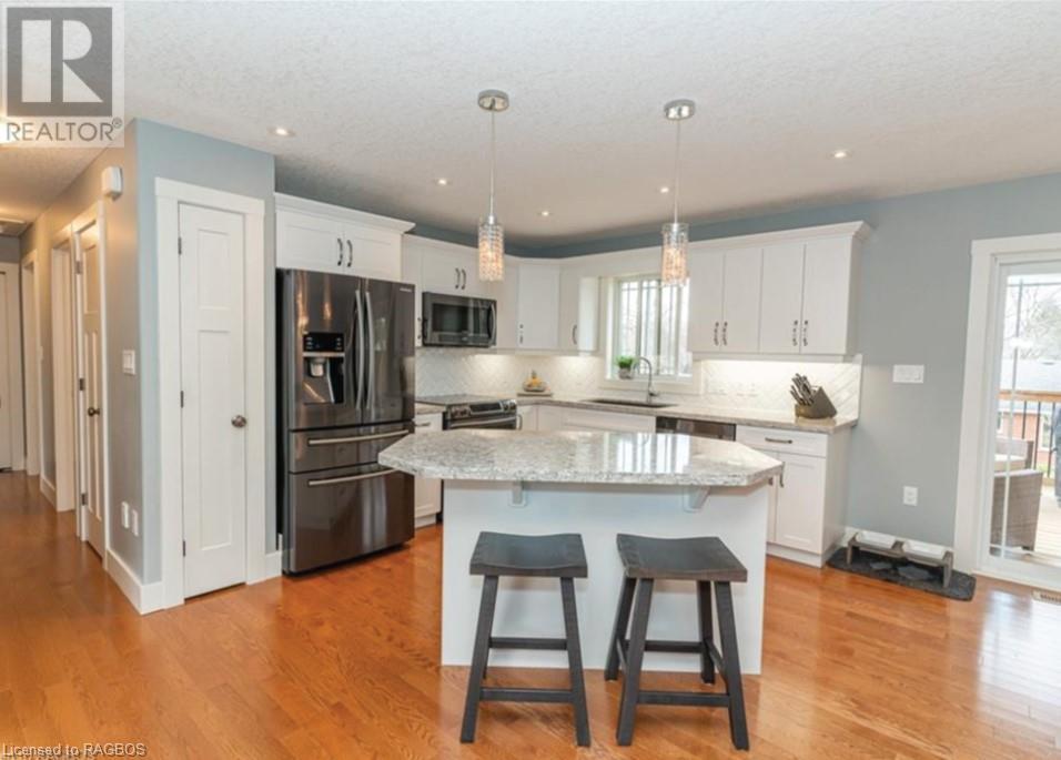 422 4th Street W, Owen Sound, Ontario  N4K 0E4 - Photo 10 - 40430274