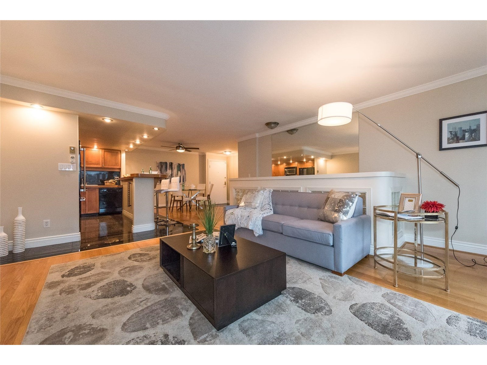 205 1600 Howe Street, Vancouver, British Columbia  V6Z 2L9 - Photo 3 - R2784457