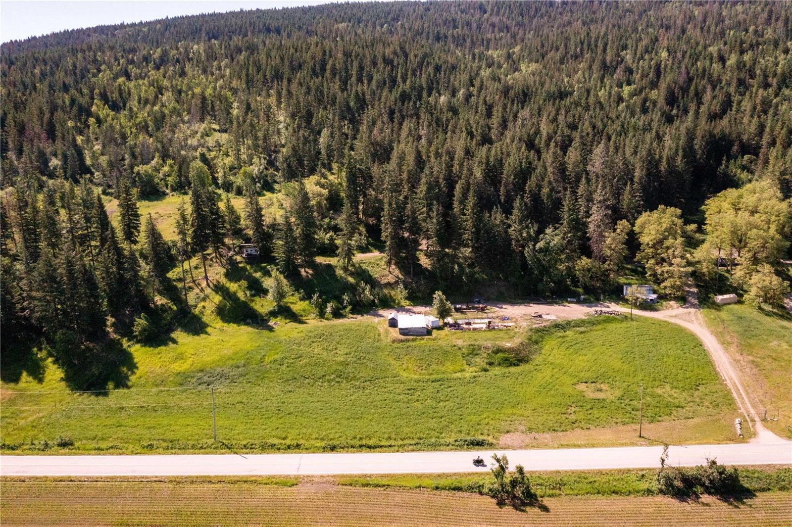 5165 Salmon River Road, Armstrong 