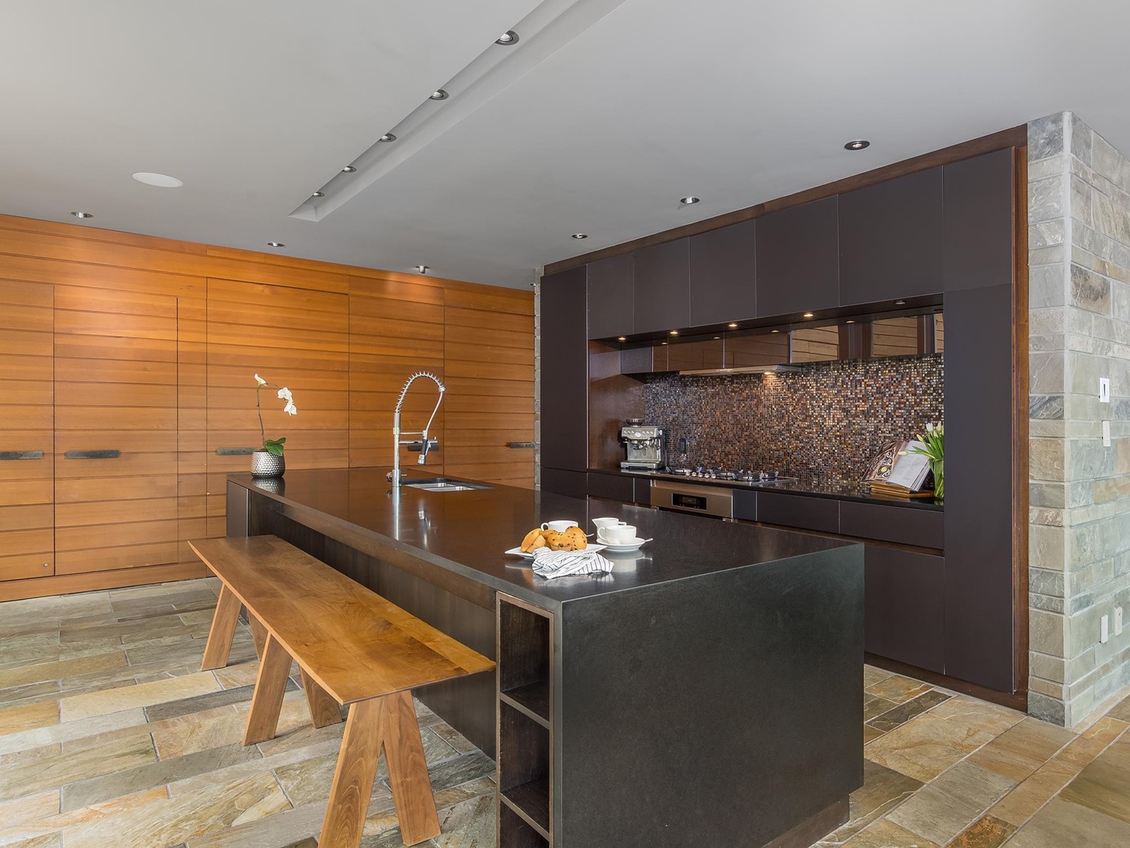 7452 Treetop Lane, Whistler, British Columbia  V8E 0E9 - Photo 17 - R2781882