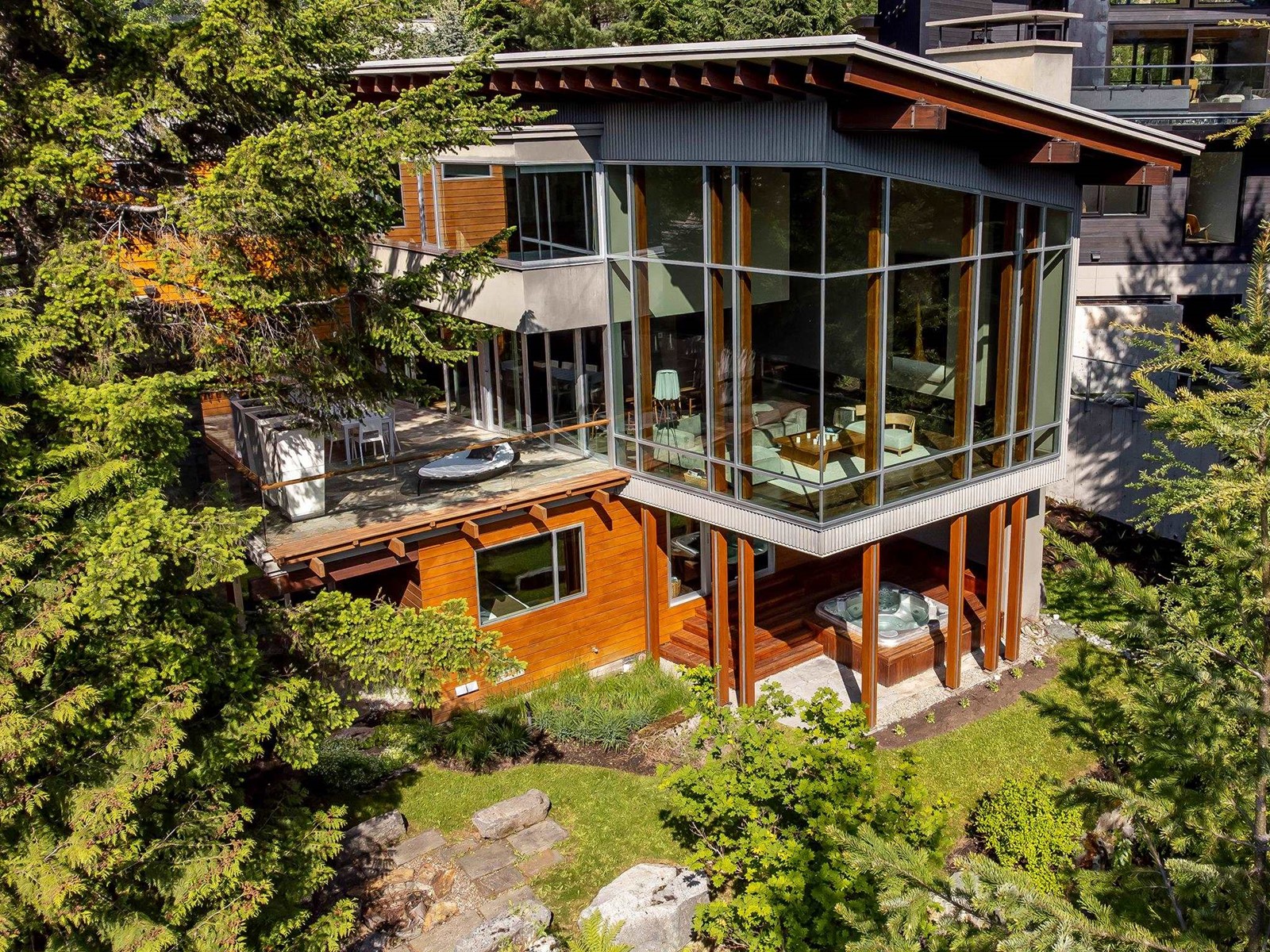 7452 Treetop Lane, Whistler, British Columbia  V8E 0E9 - Photo 13 - R2781882