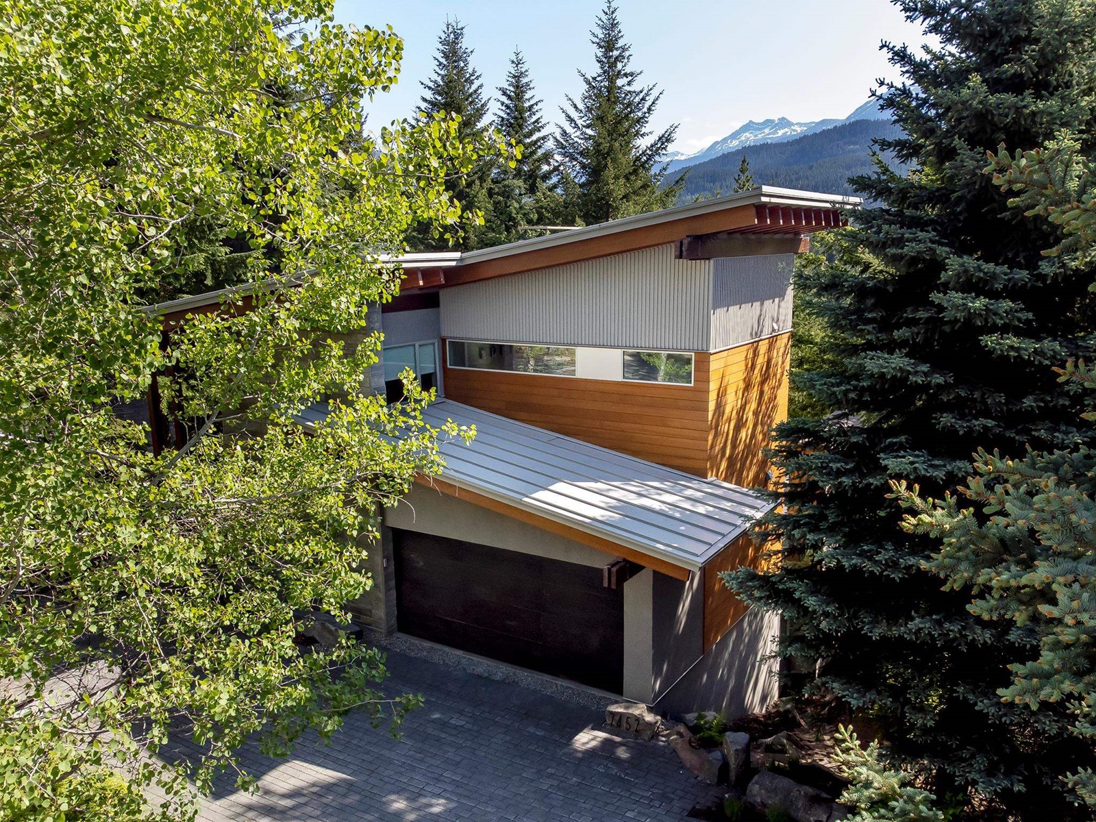 7452 Treetop Lane, Whistler, British Columbia  V8E 0E9 - Photo 35 - R2781882