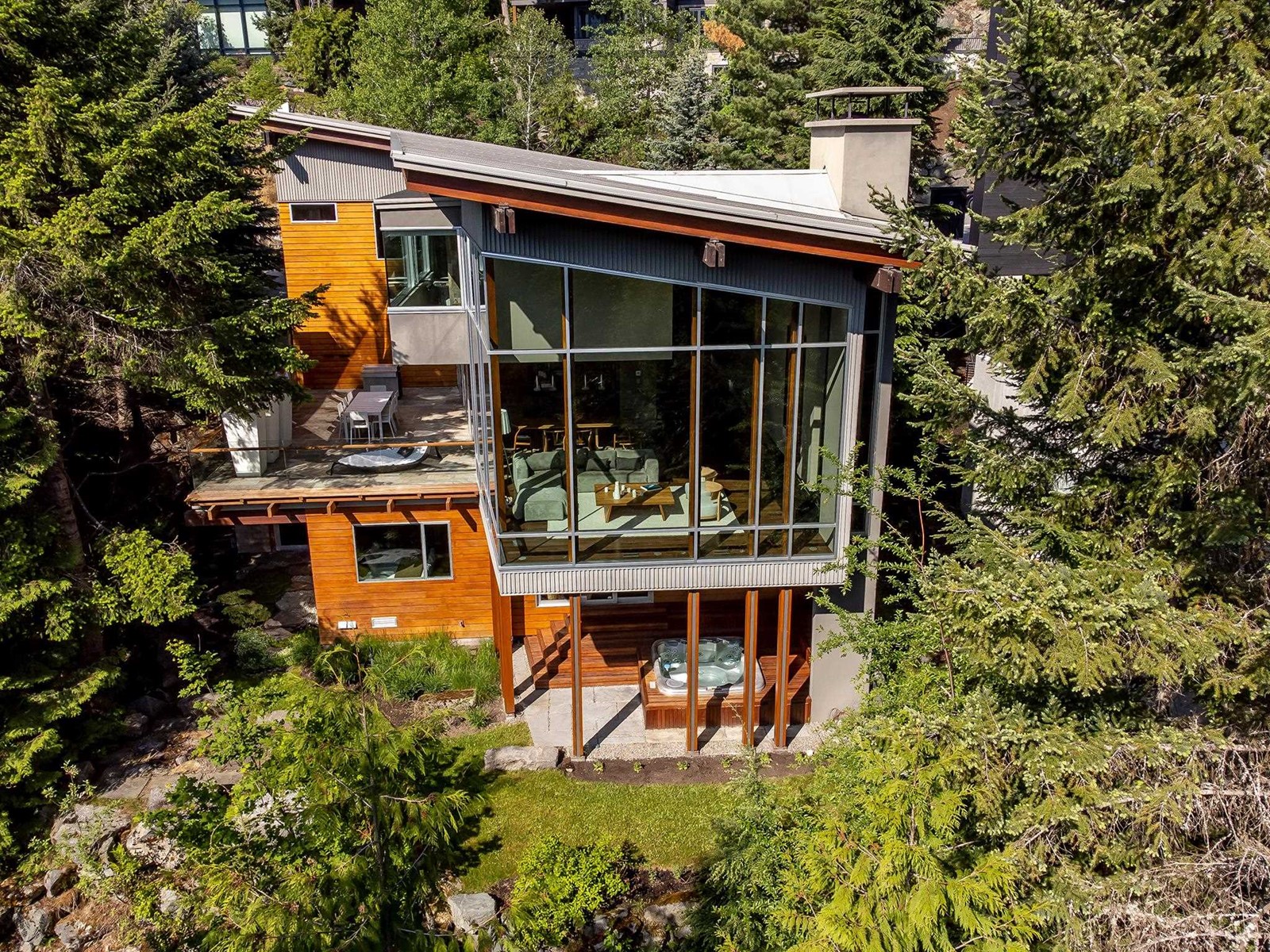 7452 Treetop Lane, Whistler, British Columbia  V8E 0E9 - Photo 30 - R2781882