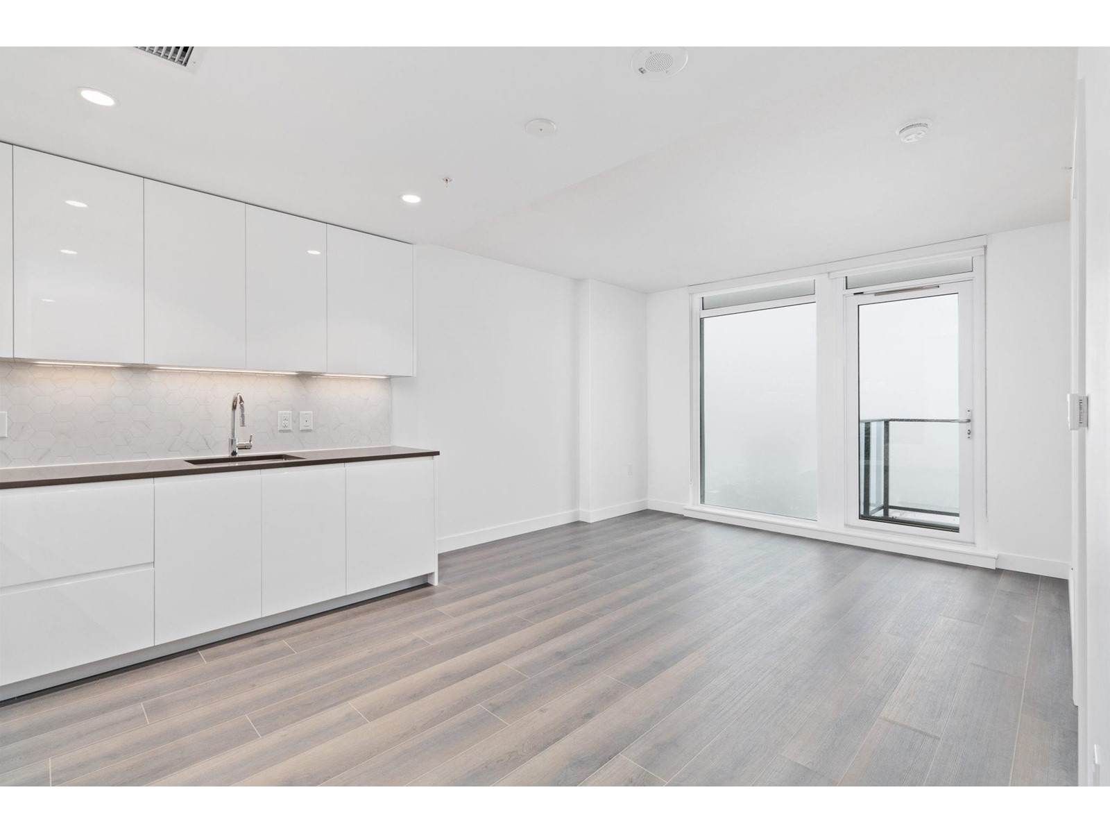 1901 8188 Fraser Street, Vancouver, British Columbia  V5X 0J8 - Photo 10 - R2785017