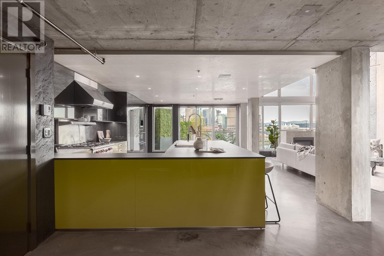 826 289 Alexander Street, Vancouver, British Columbia  V6A 4H6 - Photo 3 - R2785442