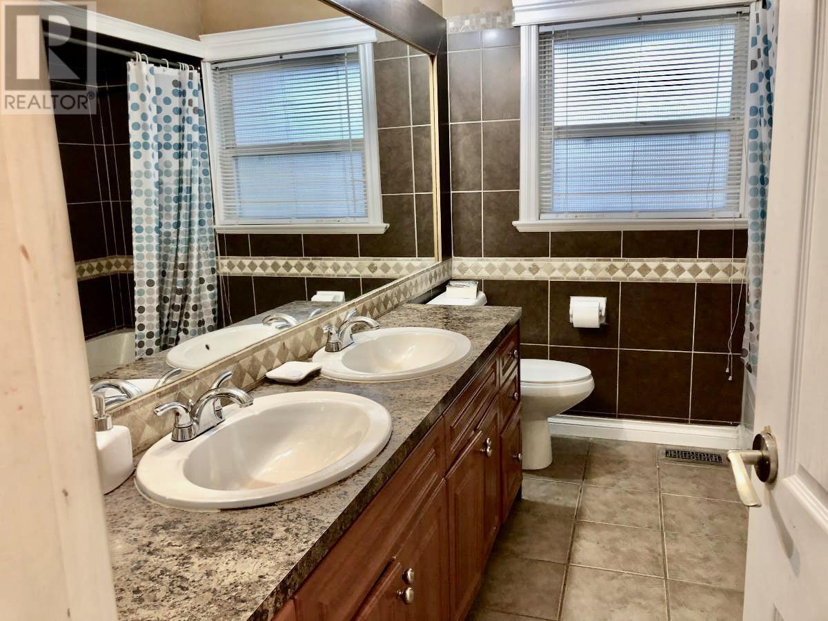 1340 Willow Way, Coquitlam, British Columbia  V3J 5M3 - Photo 10 - R2785426