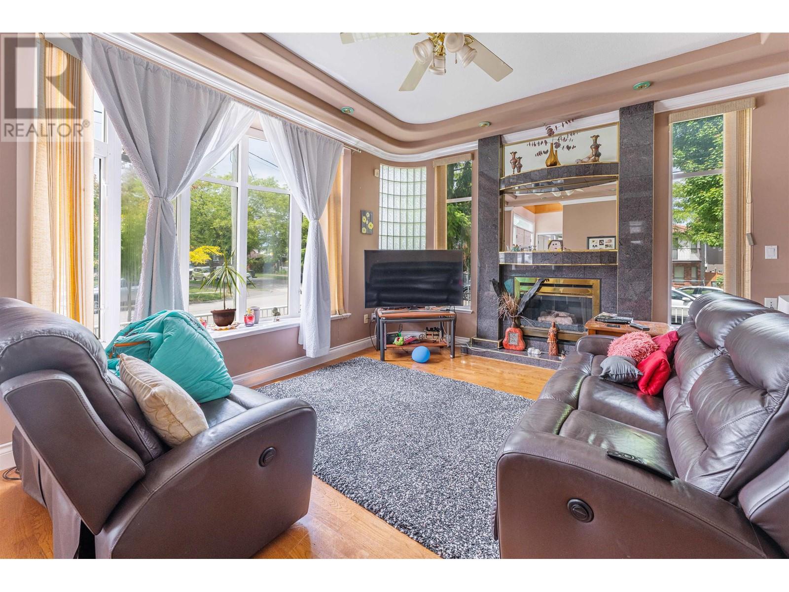 4150 Atlin Street, Vancouver, British Columbia  V5R 2B9 - Photo 2 - R2784003