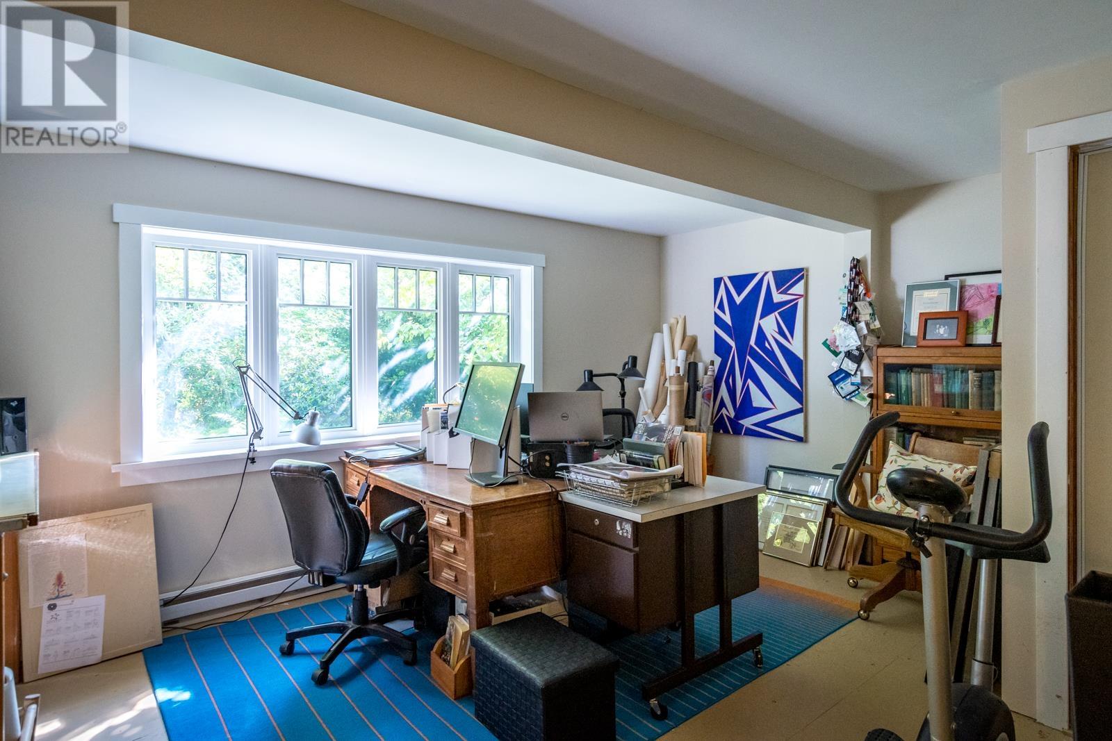 1826 Sunshine Coast Highway, Roberts Creek, British Columbia  V0N 2W5 - Photo 27 - R2785477