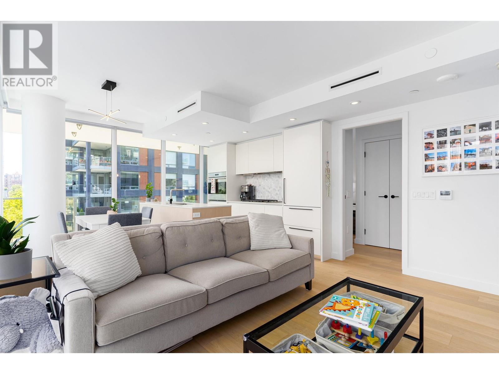 803 1365 Davie Street, Vancouver, British Columbia  V6E 1N5 - Photo 4 - R2785506