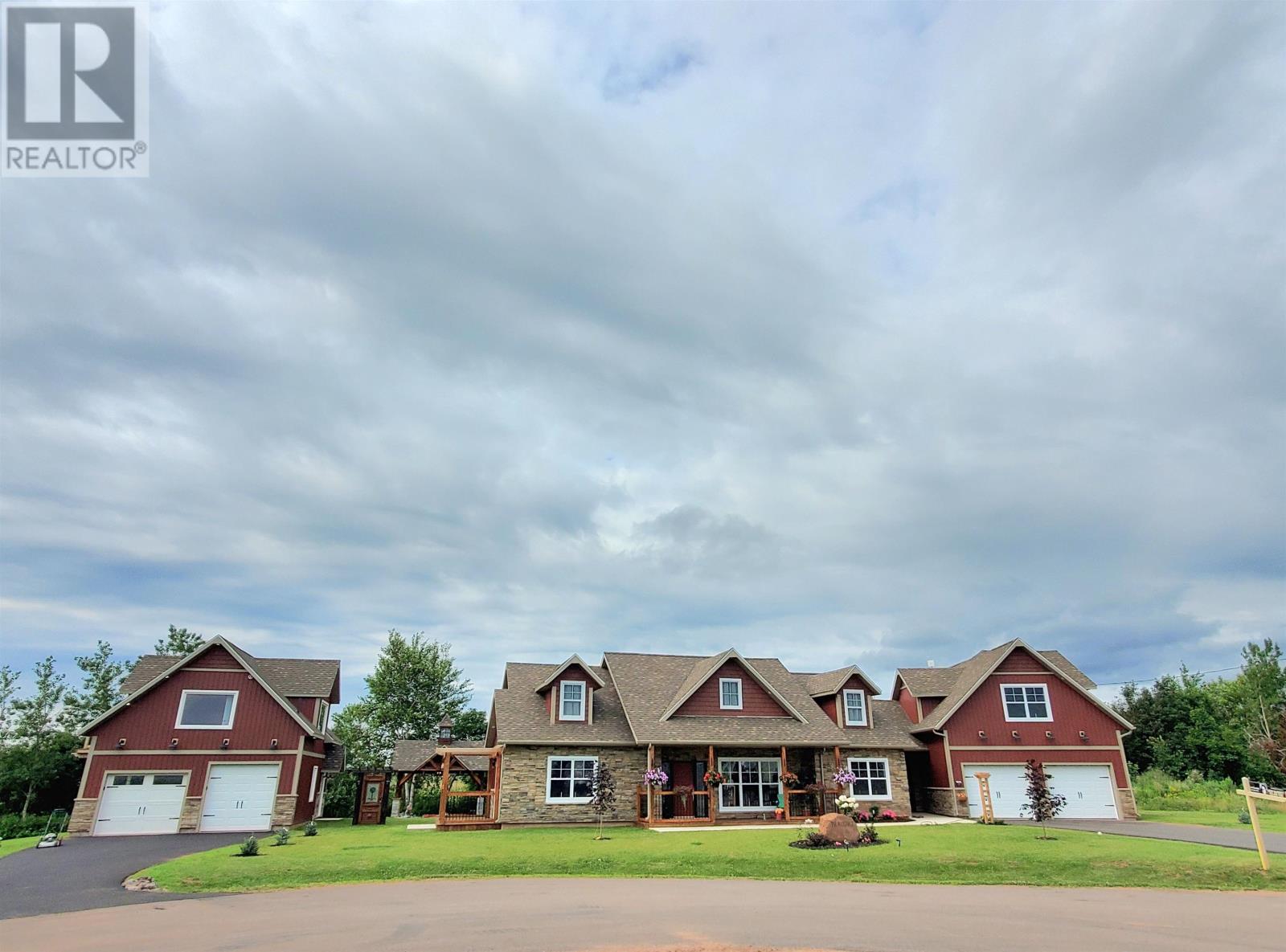 29 Laughlin Street, Miscouche, Prince Edward Island  C0B 1T0 - Photo 3 - 202311186