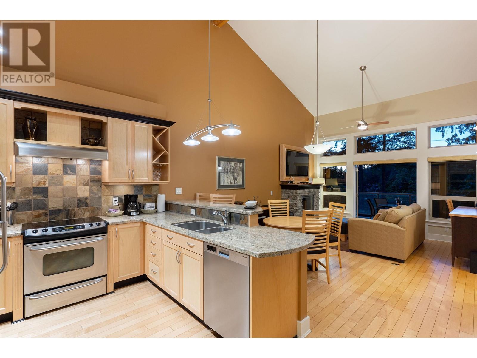 30b 12849 Lagoon Road, Pender Harbour, British Columbia  V0N 2H1 - Photo 5 - R2785535