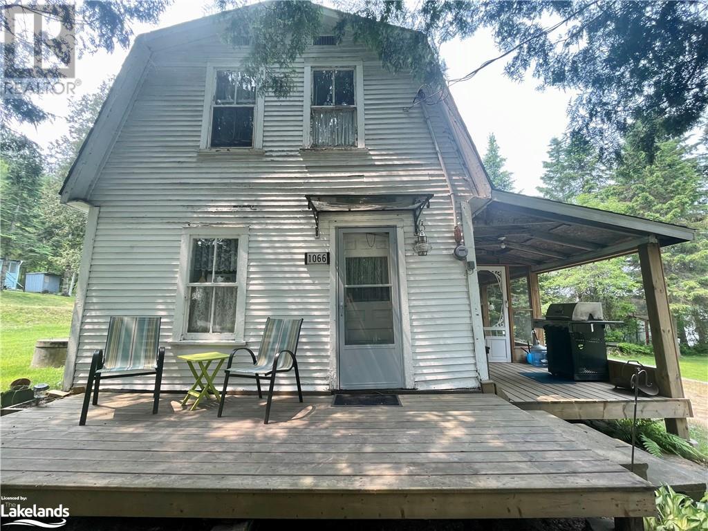 1066 Ferguson Road, Katrine, Ontario P0A 1L0 (25685408) Bay