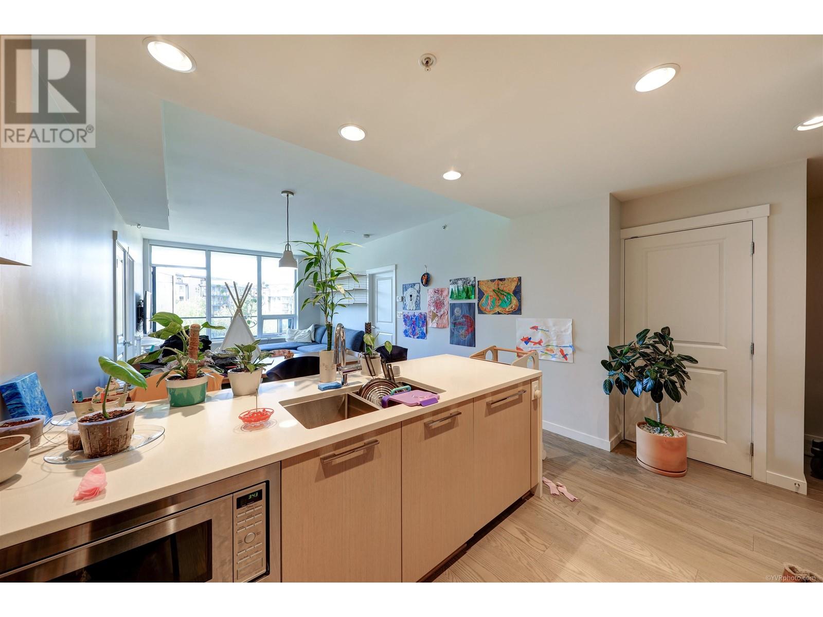 603 3533 Ross Drive, Vancouver, British Columbia  V6S 0L3 - Photo 4 - R2785730