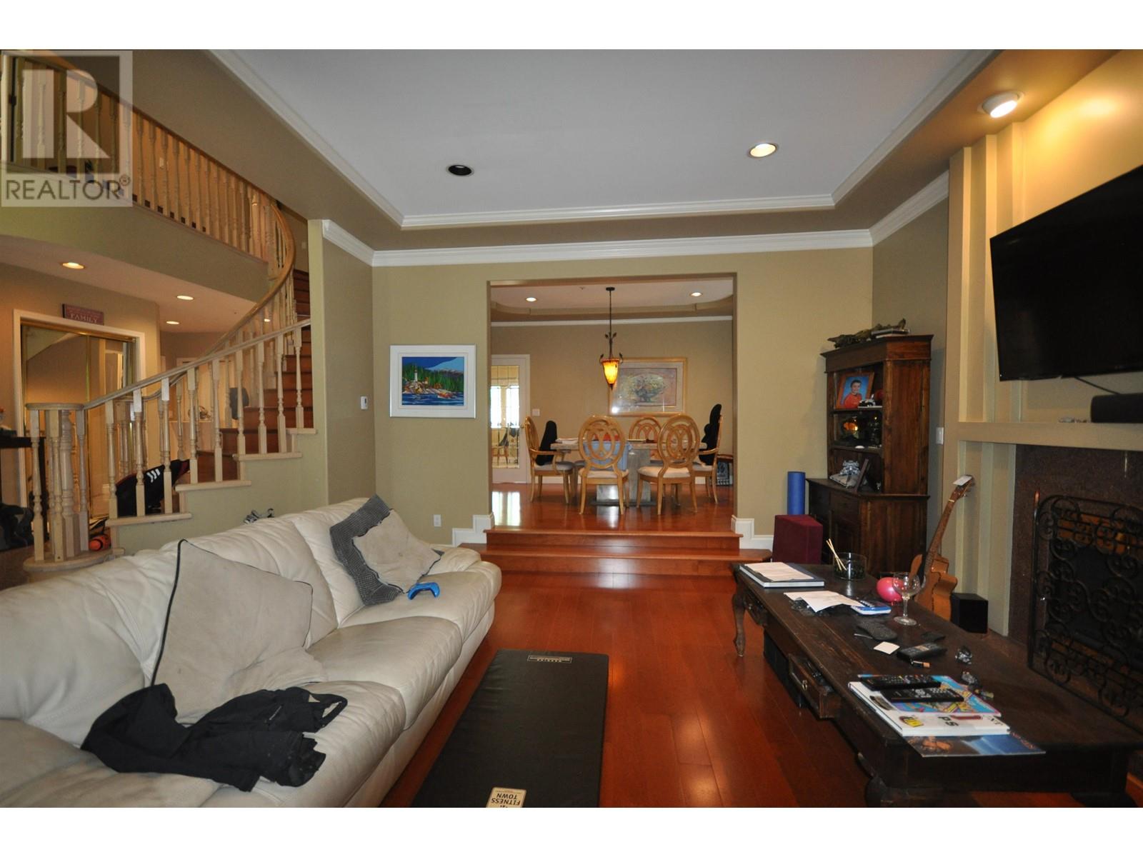 2415 W 13th Avenue, Vancouver, British Columbia  V6K 2S7 - Photo 3 - R2781495