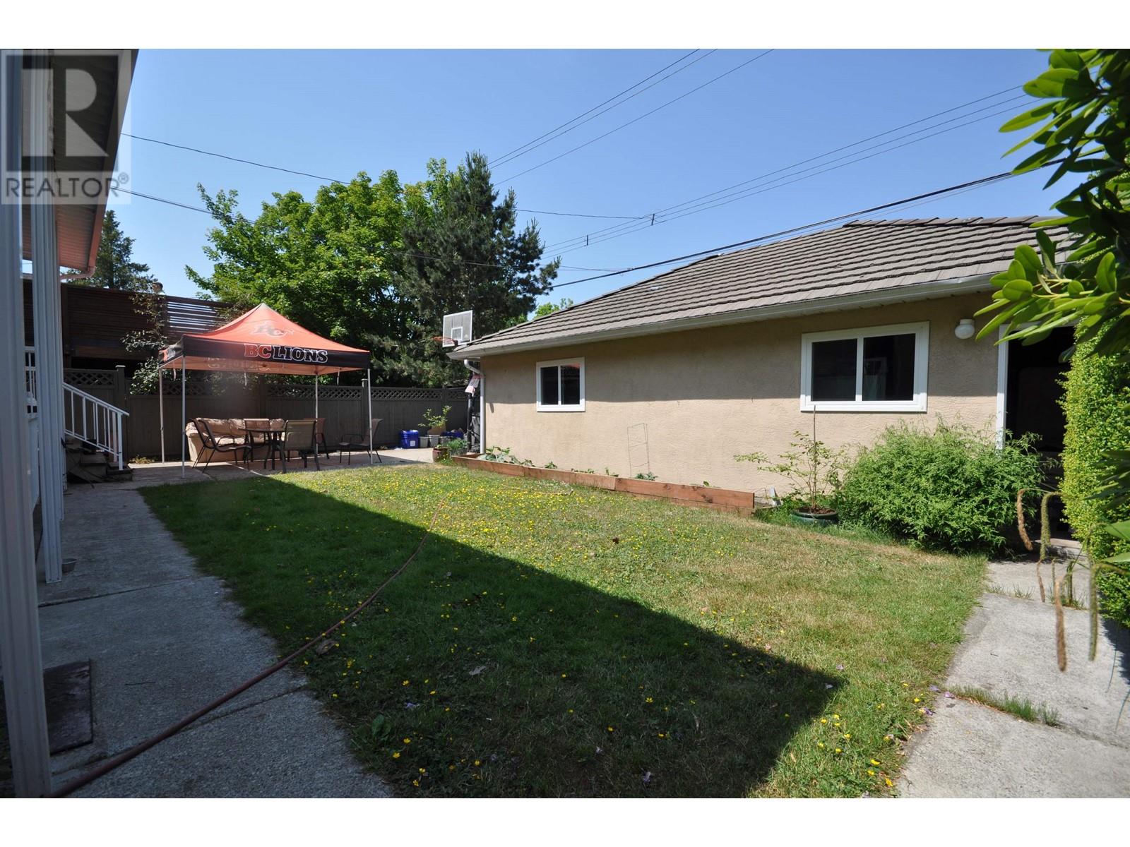 2415 W 13th Avenue, Vancouver, British Columbia  V6K 2S7 - Photo 19 - R2781495